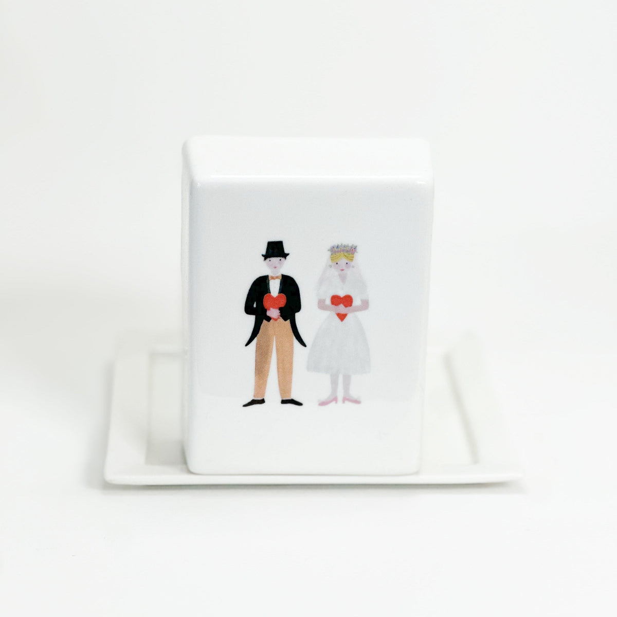 Butterdose aus Porzellan, handbemalt mit einem Brautpaar in Tracht